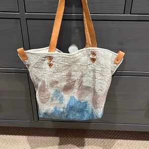 Cool Neutral Tote